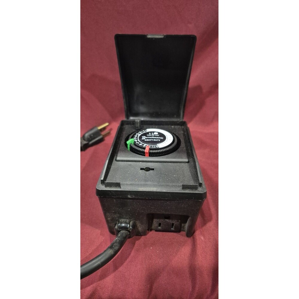 Intermatic HB11K 15Amp Outdoor Timer Black Holiday Christmas Lights Fully Workin